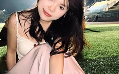 美女光着全身的样子